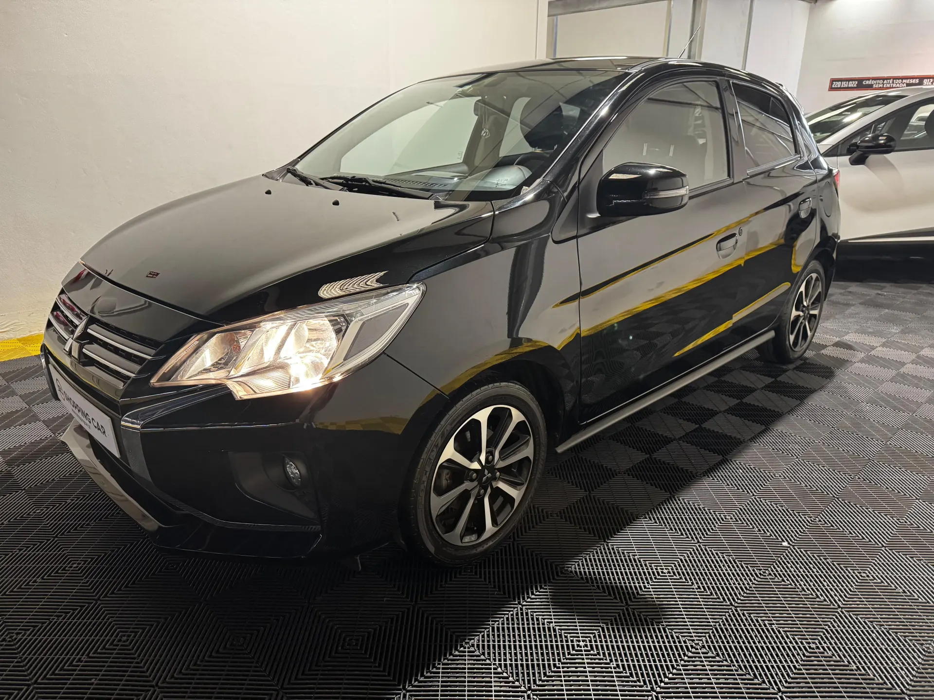 Mitsubishi Space Star 1.2 Intense CVT 13