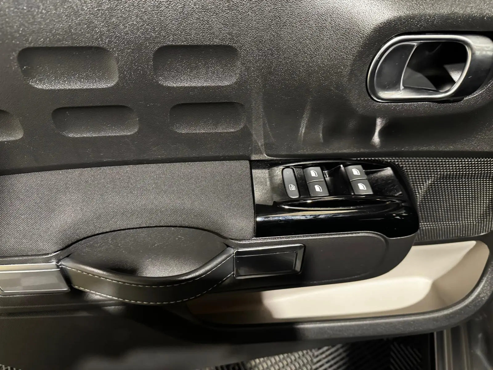 Citroën C3 1.2 PureTech Shine 41