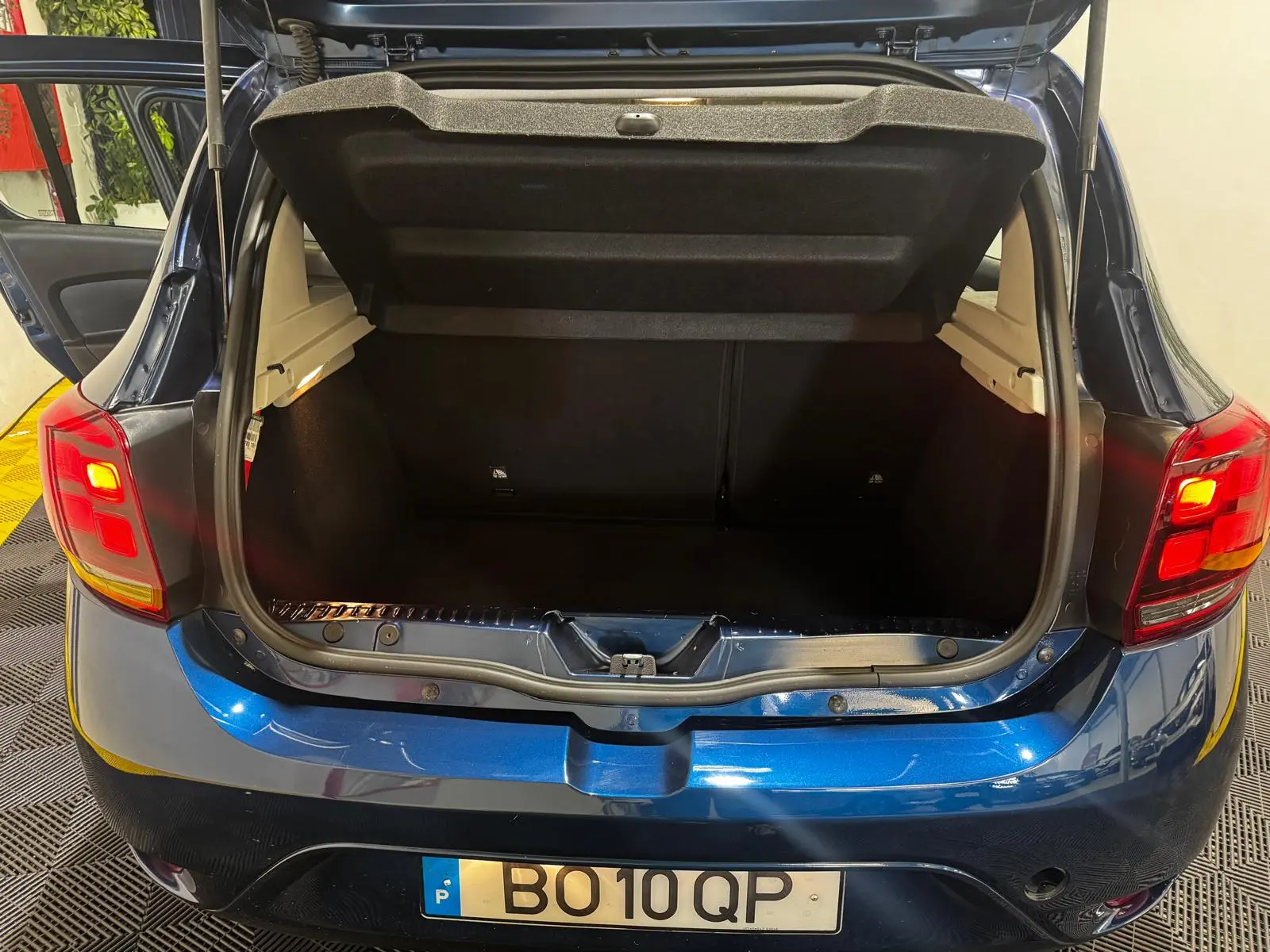 Dacia Sandero 1.0 SCe Essential 11