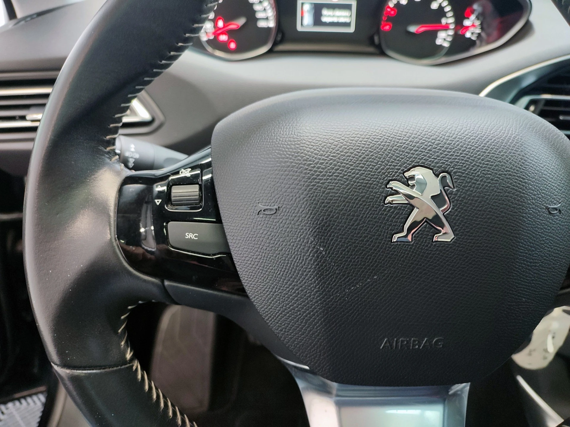 Peugeot 308 SW Premium 23