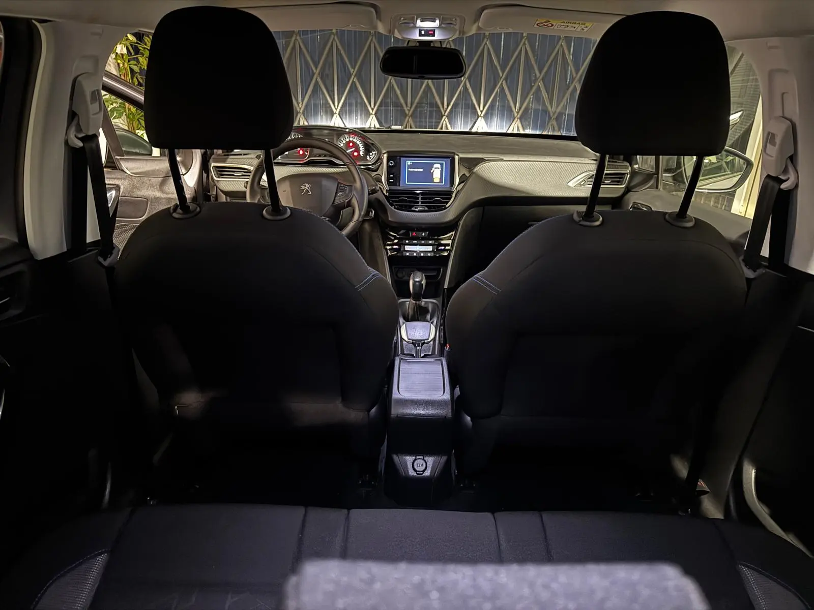 Peugeot 2008 1.2 PureTech Allure 27