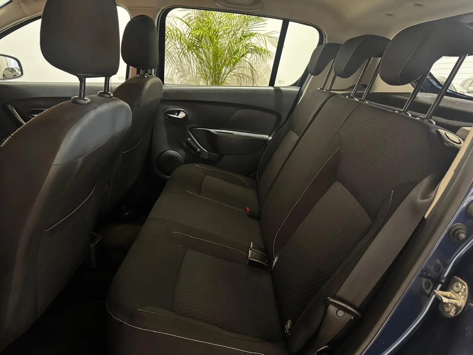 Dacia Sandero 1.0 SCe Essential 37