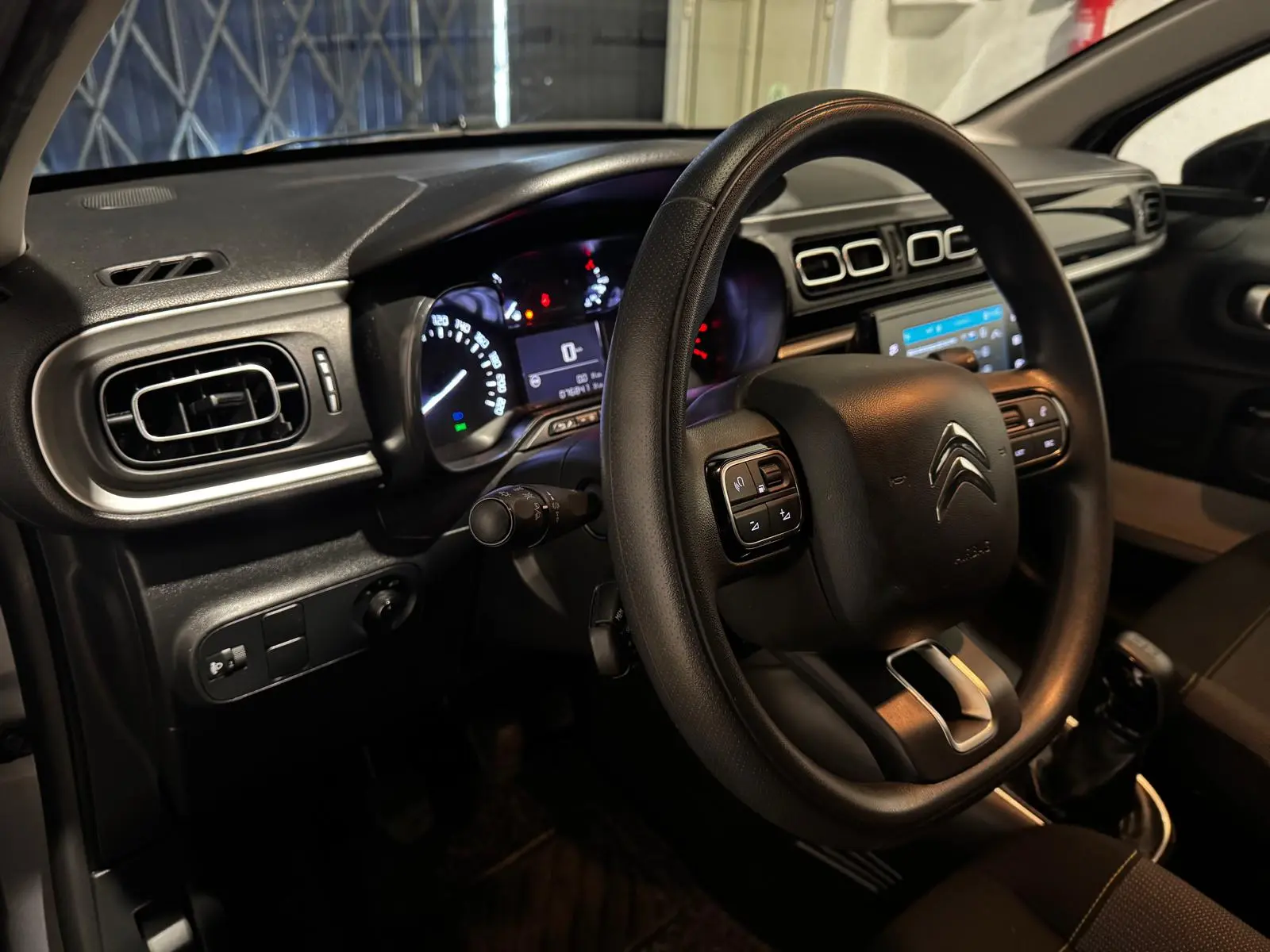 Citroën C3 1.2 PureTech Shine 18