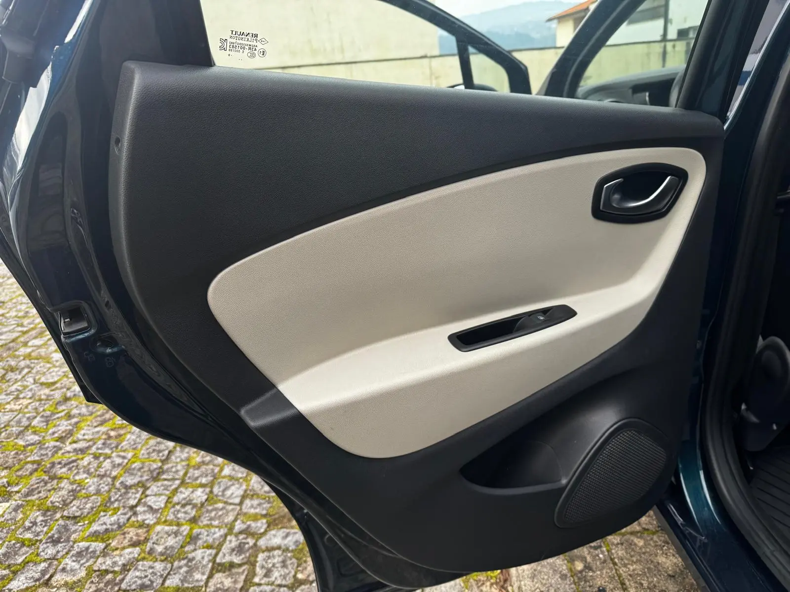 Renault Captur 1.5 dCi Initiale Paris EDC 41