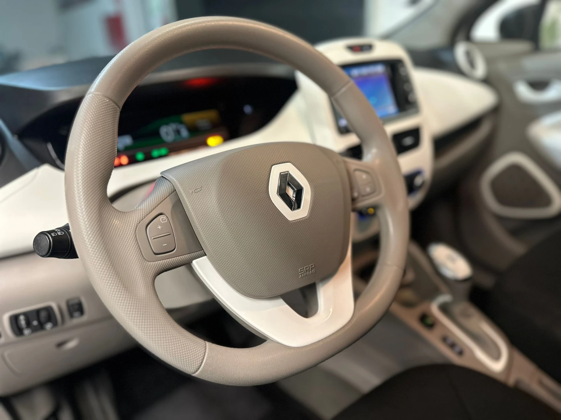 Renault Zoe 11