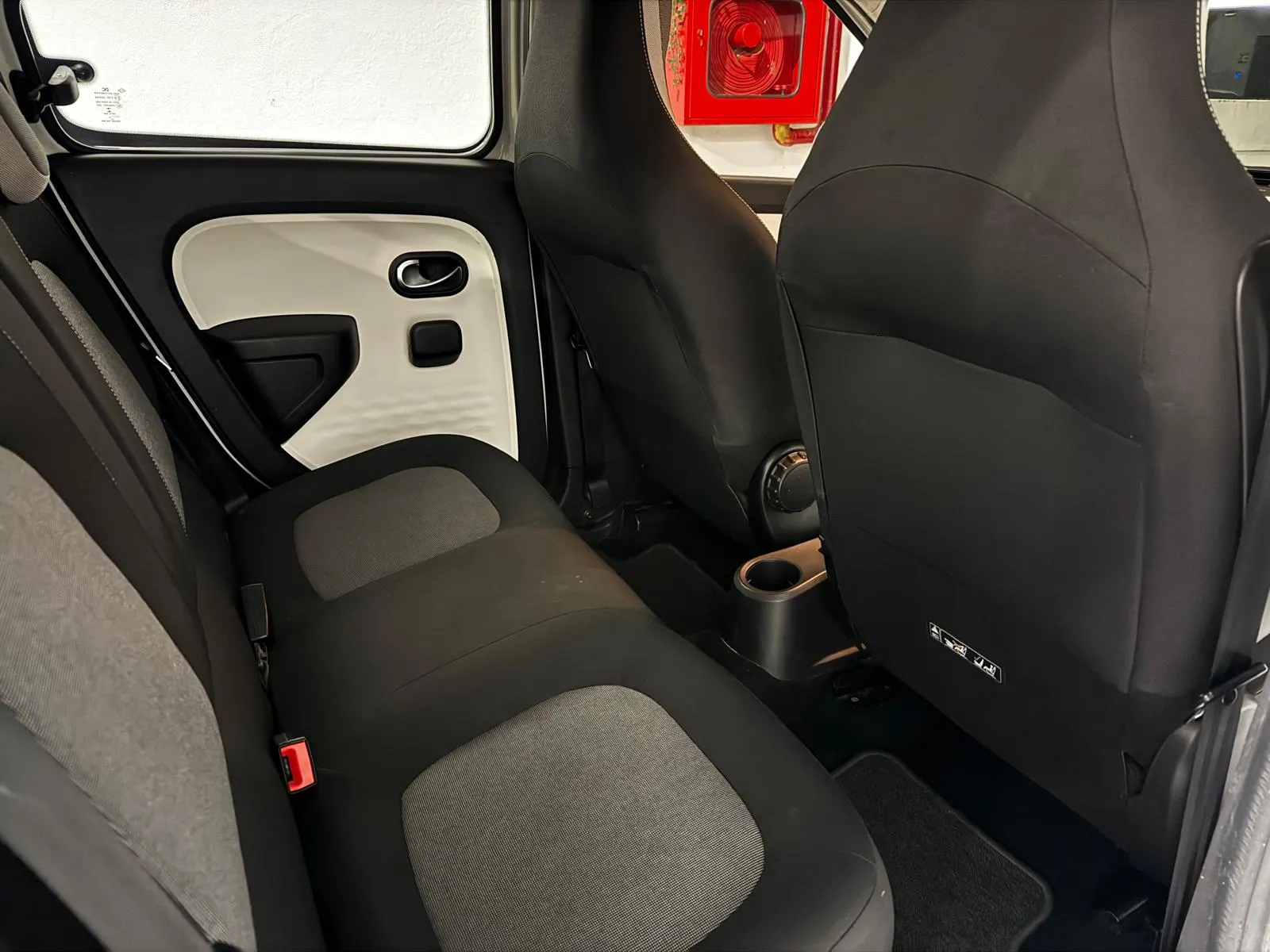 Renault Twingo 1.0 SCe Zen 22