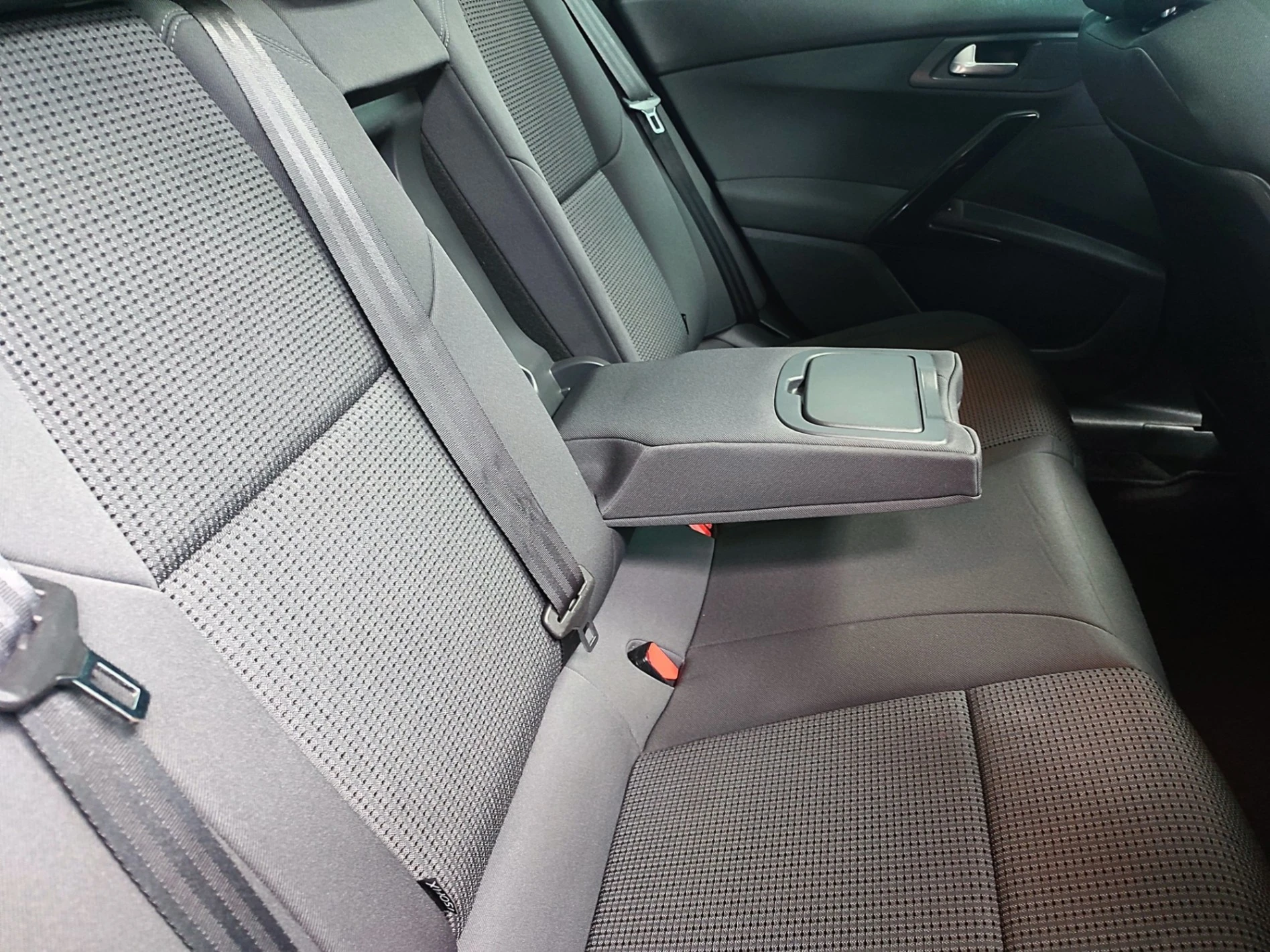 Peugeot 508 SW 52