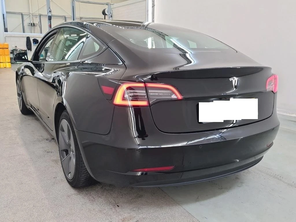 Tesla Model 3 Standard RWD Plus 3