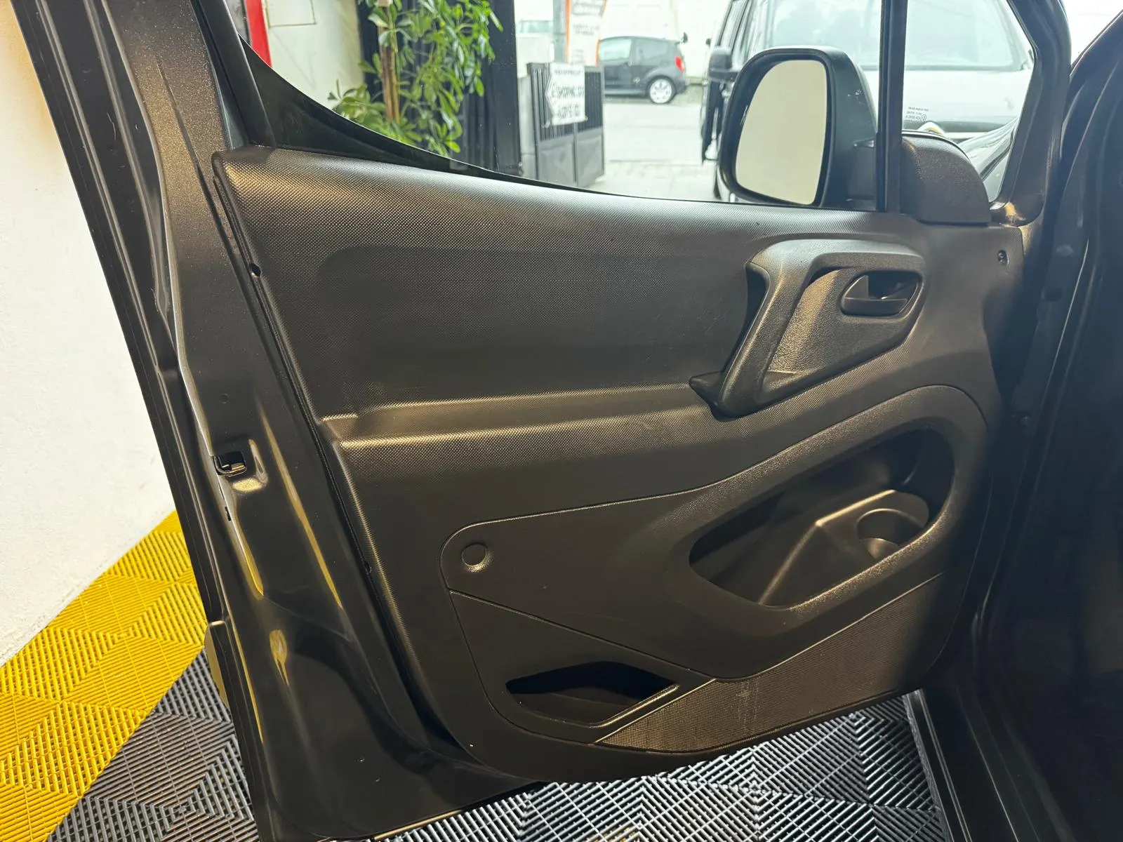 Citroën Berlingo 1.6 BlueHDi Feel 28