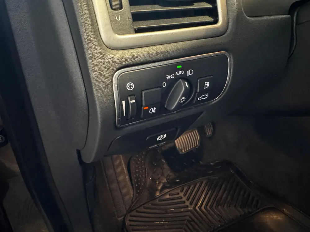 Volvo XC 70 2.0 D4 Momentum Geartronic 23