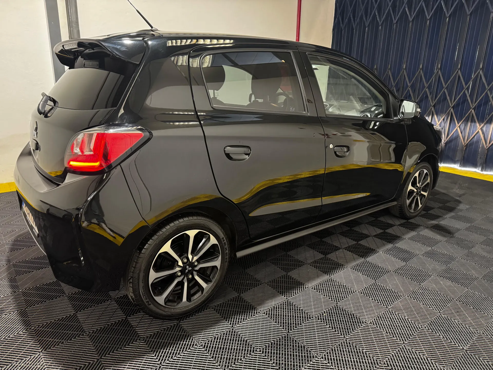 Mitsubishi Space Star 1.2 Intense CVT 16