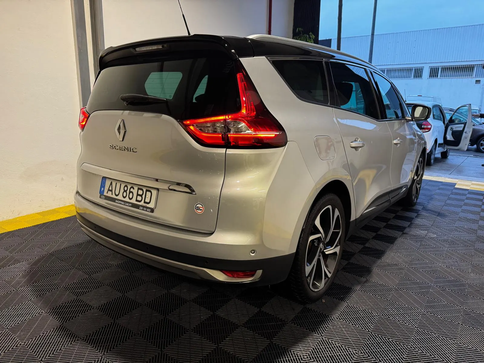 Renault Grand Scénic 1.5 dCi Intens EDC SS 4