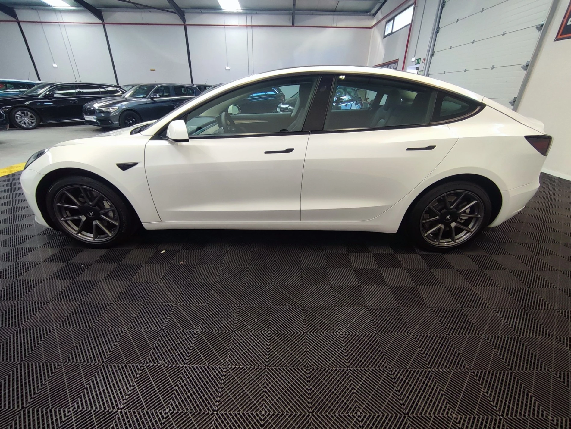 Tesla Model 3 9