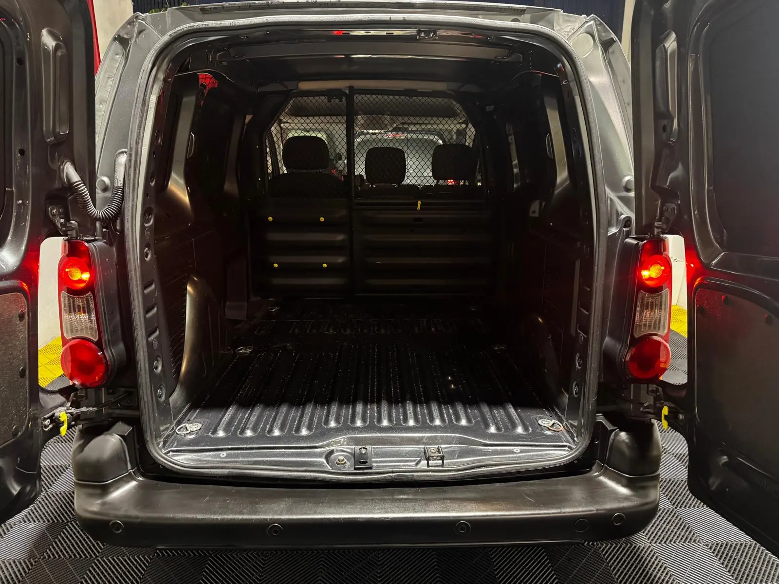 Citroën Berlingo 1.6 BlueHDi XTR 17