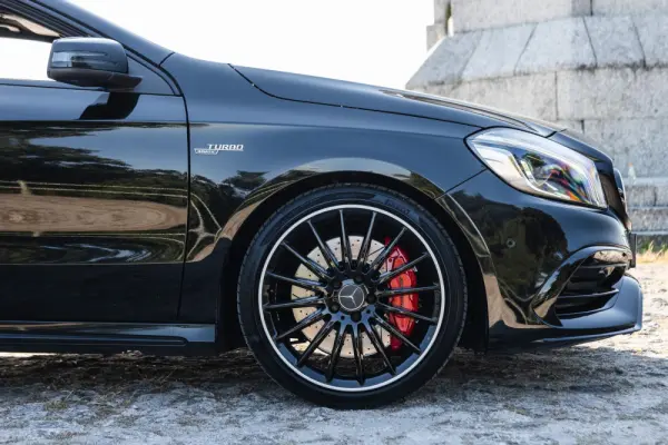 Mercedes-Benz A 45 AMG 4Matic Speedshift 7G-DCT 7