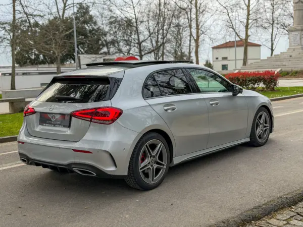 Mercedes-Benz A 180 d 7G-DCT AMG Line 8