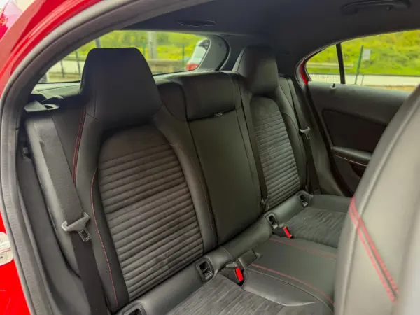Mercedes-Benz A 180 CDI AMG Line 13