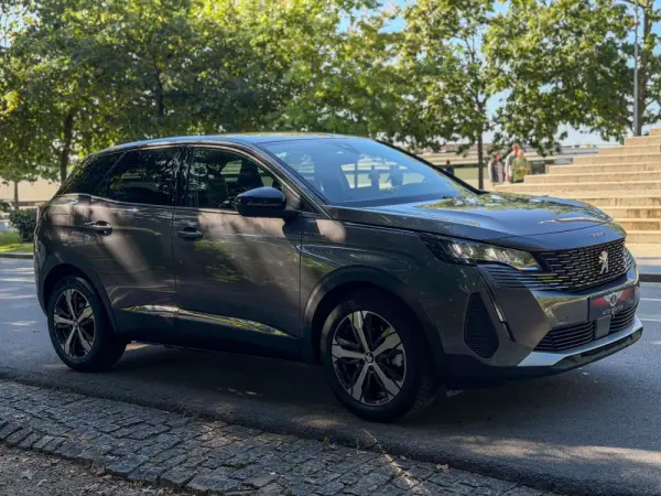 Peugeot 3008 1.6 Hybrid Allure e-EAT8 3