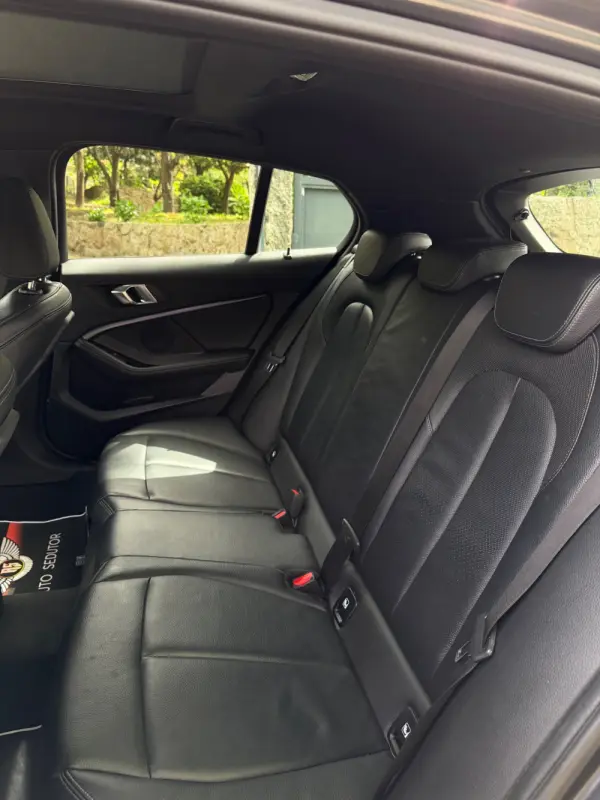 BMW 116 d Pack M Shadow Auto 10