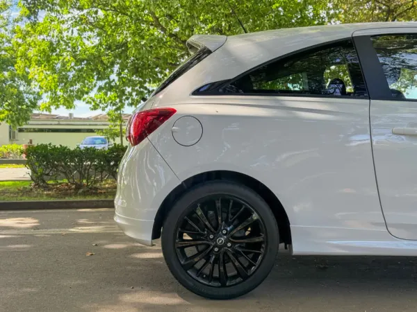Opel Corsa Outro 10