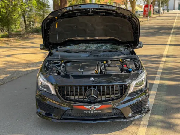 Mercedes-Benz CLA 200 d 7G-DCT AMG Line 4