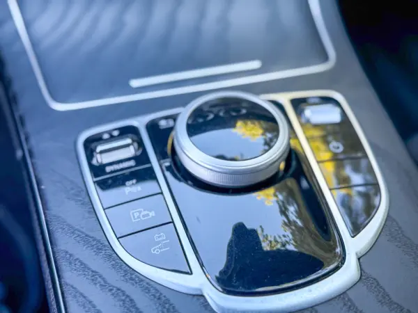 Mercedes-Benz C 300 de T 9G-TRONIC AMG Line 18