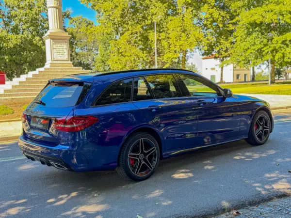 Mercedes-Benz C 300 de T 9G-TRONIC AMG Line 7