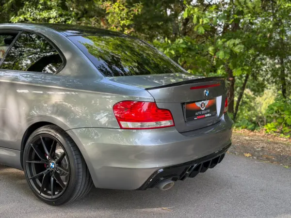 BMW 123 d DPF Aut. Edition Sport 8