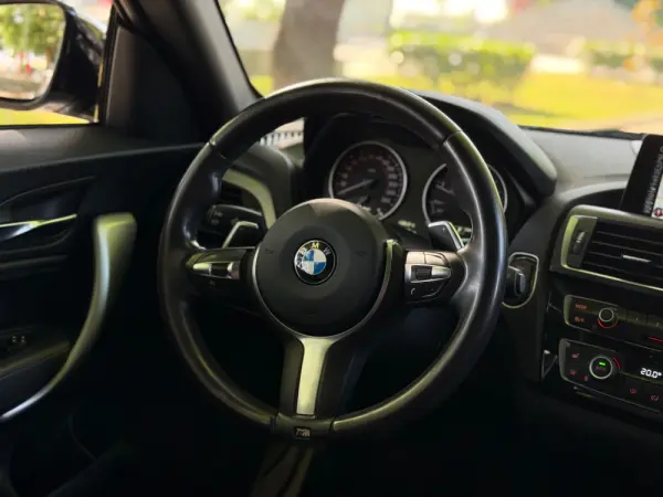 BMW 120 d xDrive Pack M 12