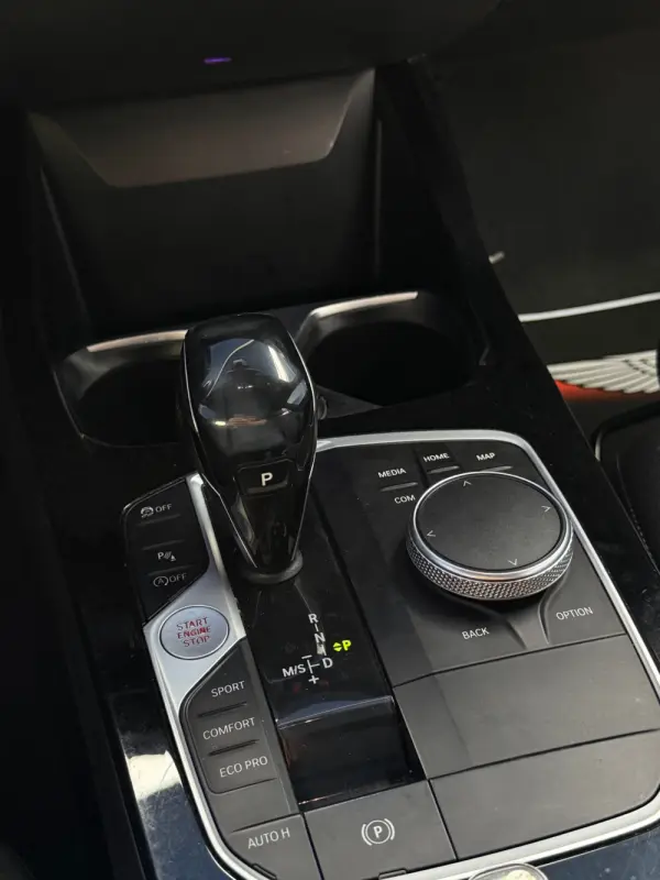 BMW 116 d Pack M Shadow Auto 12