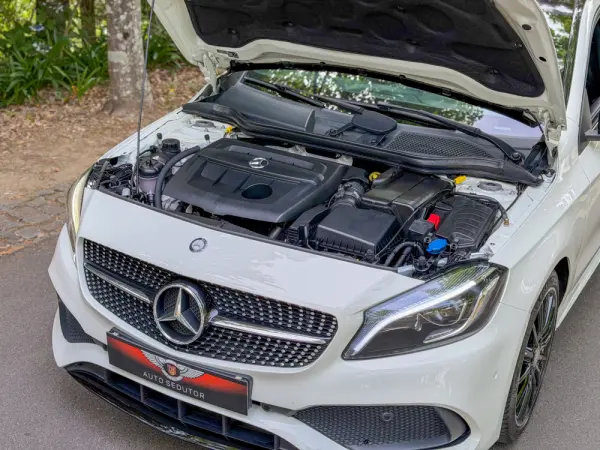 Mercedes-Benz A 180 d AMG Line 5