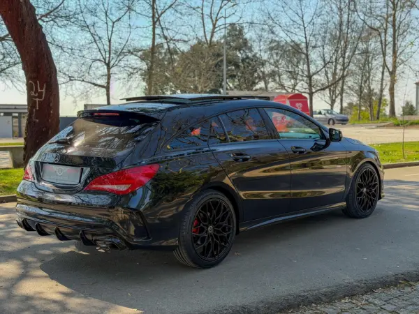 Mercedes-Benz CLA 200 d 7G-DCT AMG Line 6