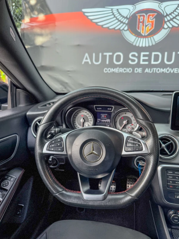 Mercedes-Benz CLA 200 d Shooting Brake AMG Line Aut. 12