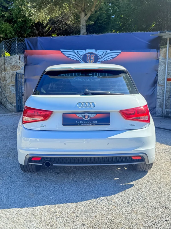 Audi A1 null 8