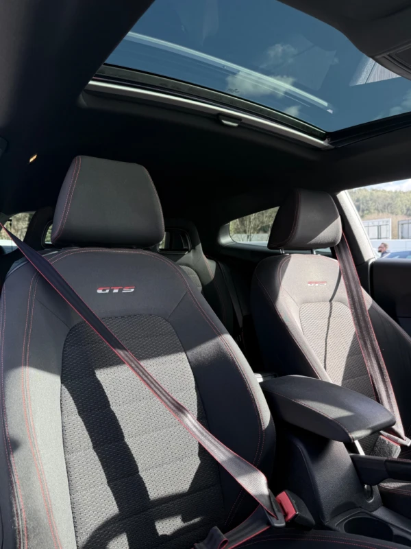 Volkswagen Scirocco Outro 9