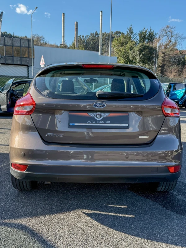 Ford Focus null 6
