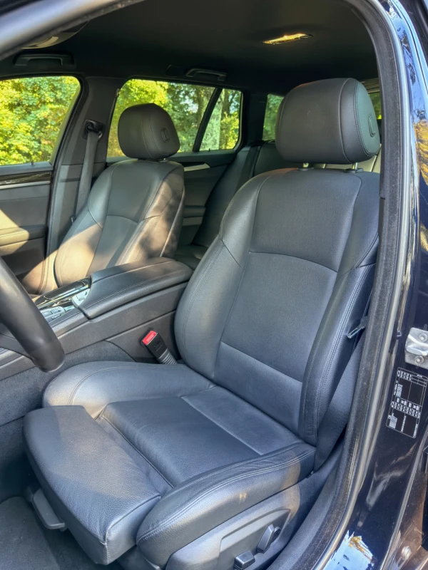BMW 520 d Pack M Auto 10