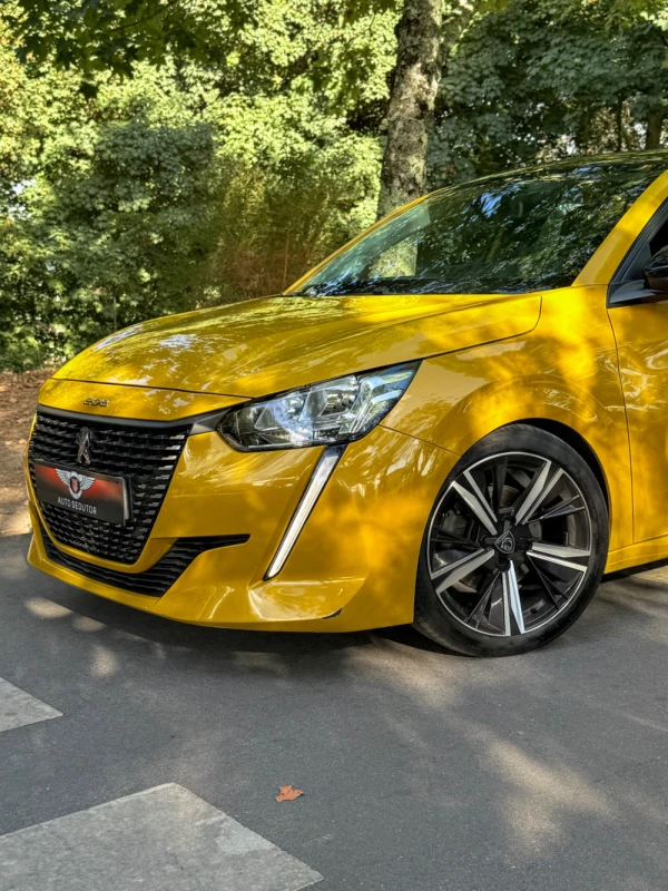 Peugeot 208 Allure 2