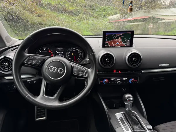 Audi A3 Sportback 2.0 TDI S tronic 11