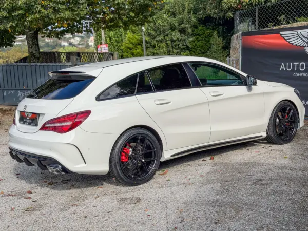 Mercedes-Benz CLA 220 (CDI) d 7G-DCT AMG Line 5