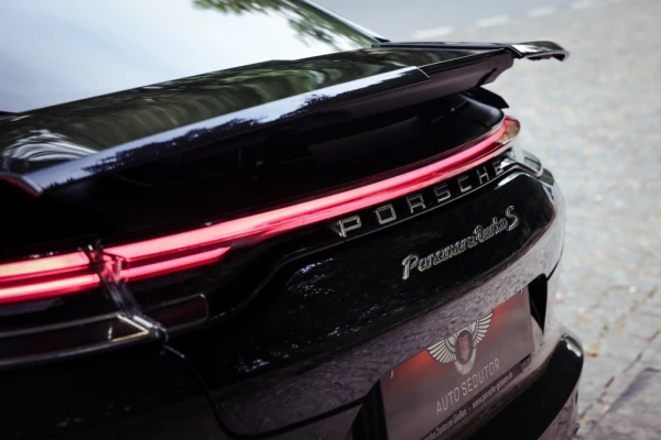 Porsche Panamera 3