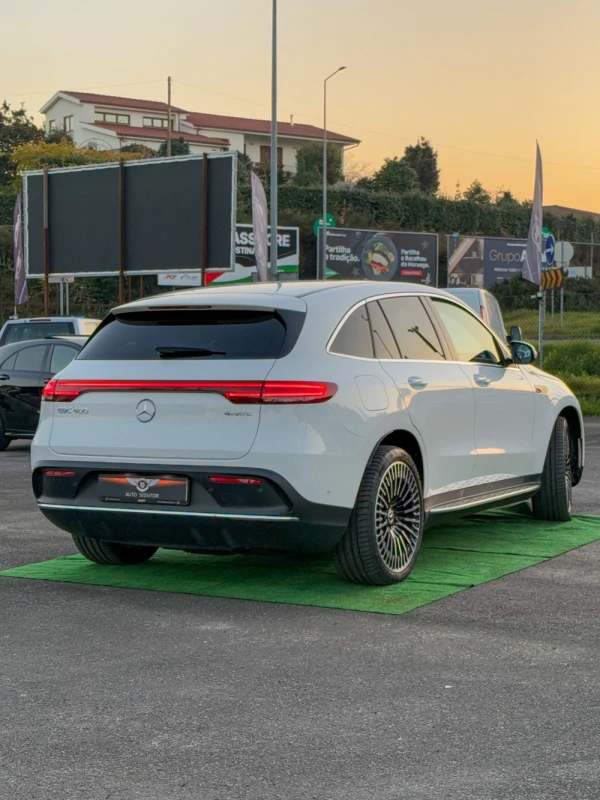 Mercedes-Benz EQC Amg 4