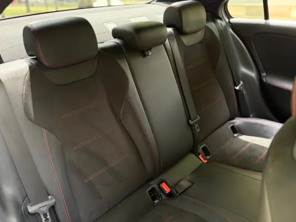 Mercedes-Benz A 180 Limousine AMG 12