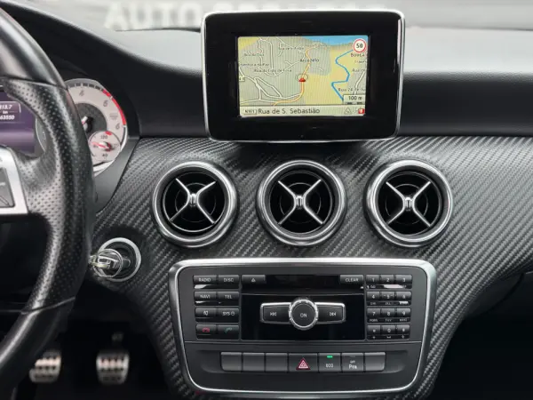 Mercedes-Benz A 180 CDI AMG Line 15