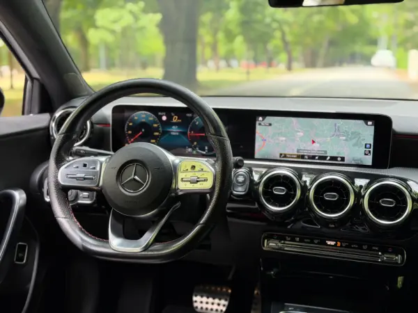 Mercedes-Benz A 180 Limousine AMG 13