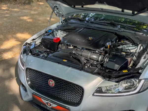 Jaguar XF 5