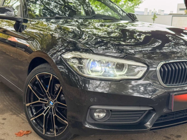 BMW 116 i Line Sport 3