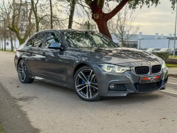 BMW 330 e iPerformance Pack M 4