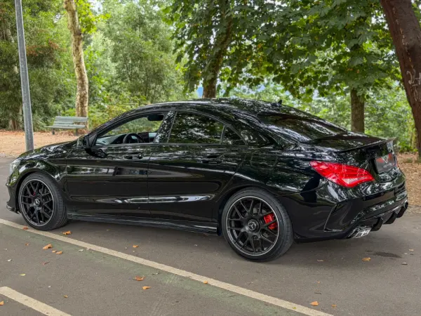 Mercedes-Benz CLA 200 d  7G-DCT AMG Line 6