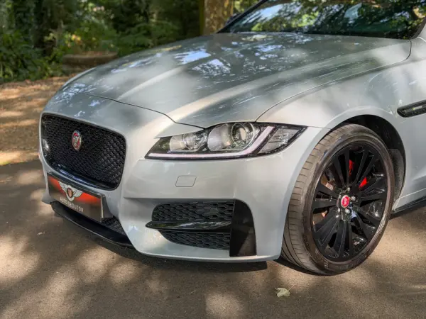 Jaguar XF 2